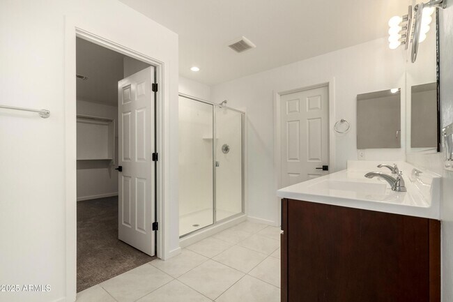 Building Photo - 17995 W Hilton Ave