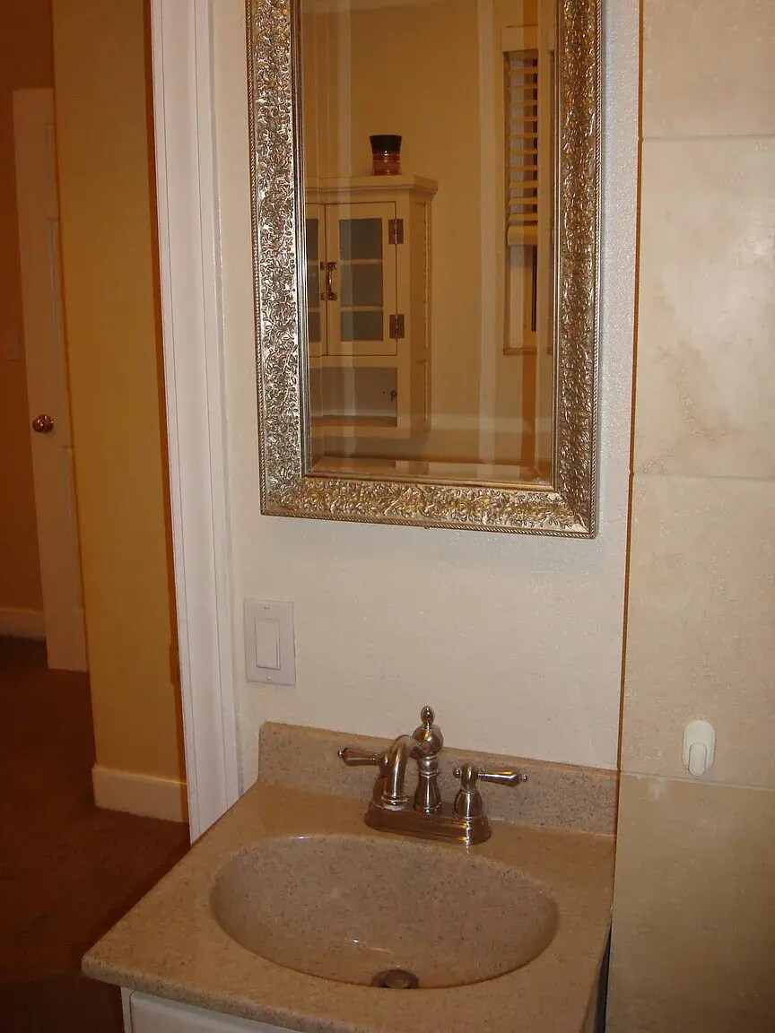 Building Photo - 208 Bodega Ave