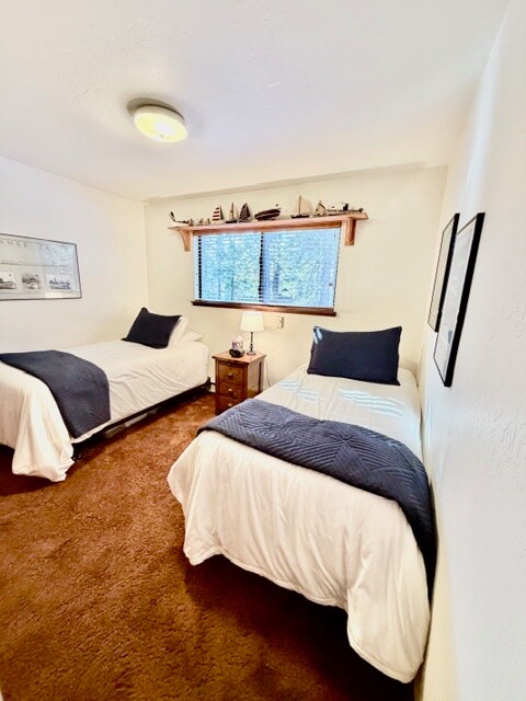 Building Photo - 7046 4th Ave