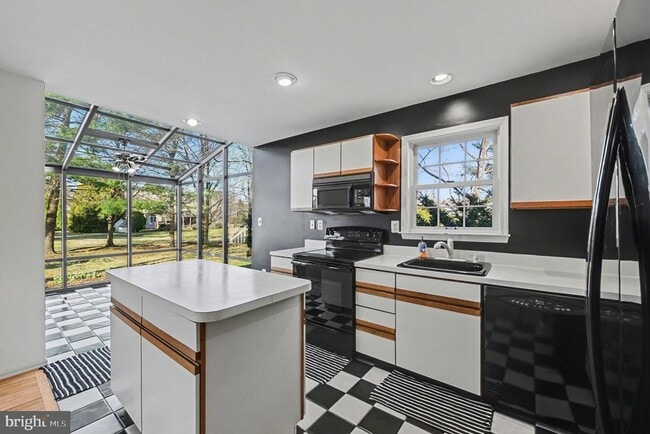 Building Photo - 1522 Isaacs Ct