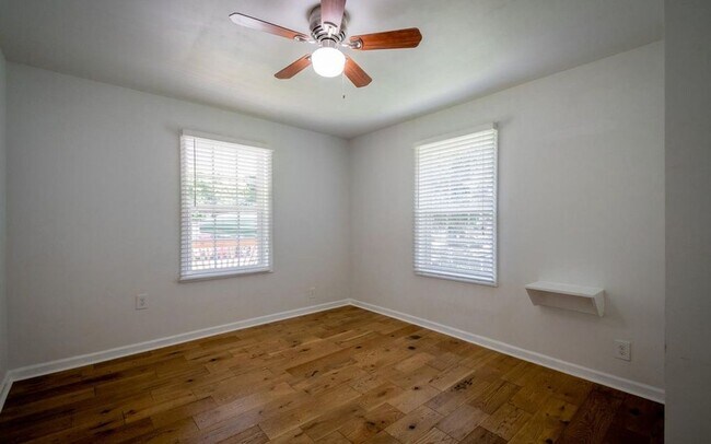 Building Photo - Rossville 2-Bedroom House