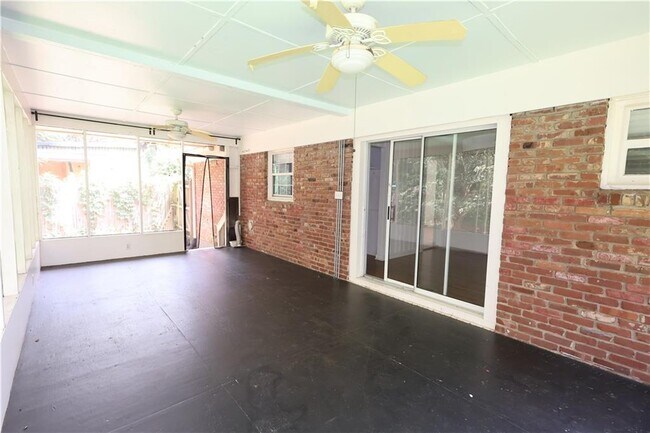 Building Photo - 2994 Judylyn Dr