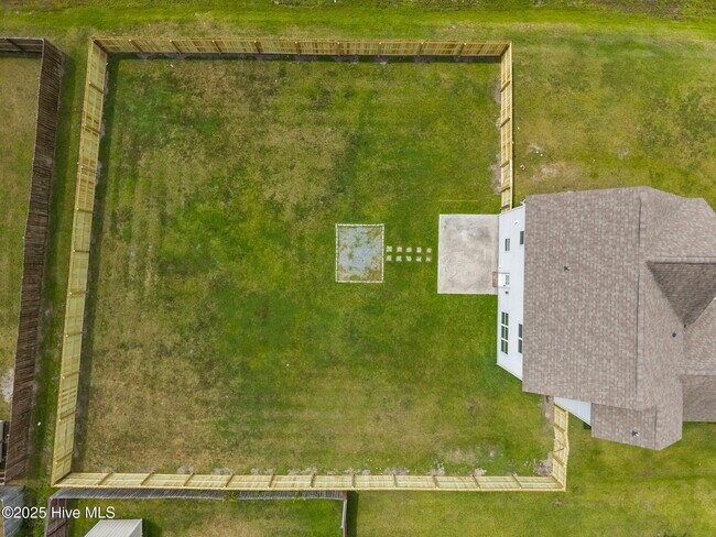 Building Photo - 100 Shallow Ct