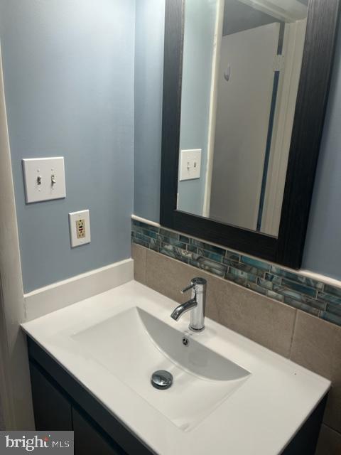 Building Photo - 1721 Pebble Beach Dr