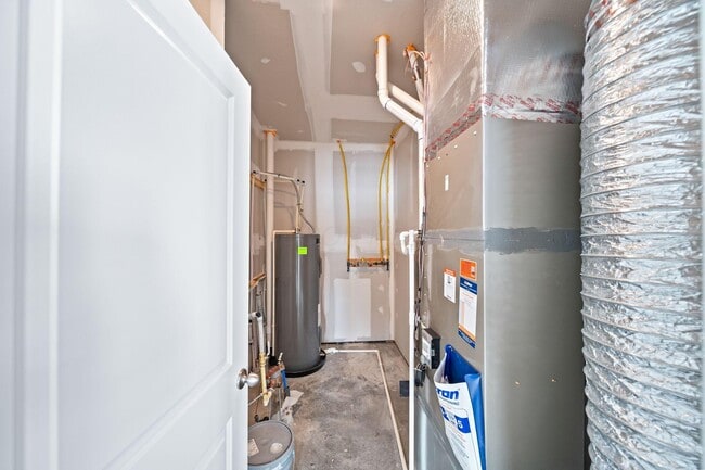 Building Photo - 511 Darliene Dr