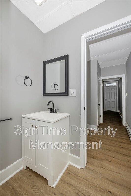 Building Photo - 114 N Conococheague St