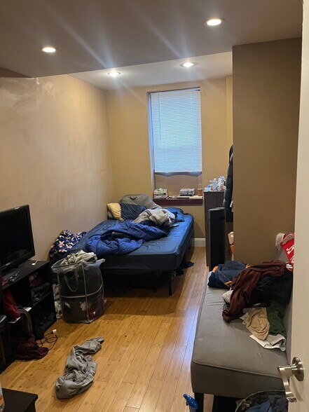 Building Photo - 31 Brainerd Rd