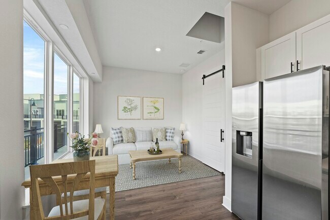 Building Photo - 850 TETBURY Lp