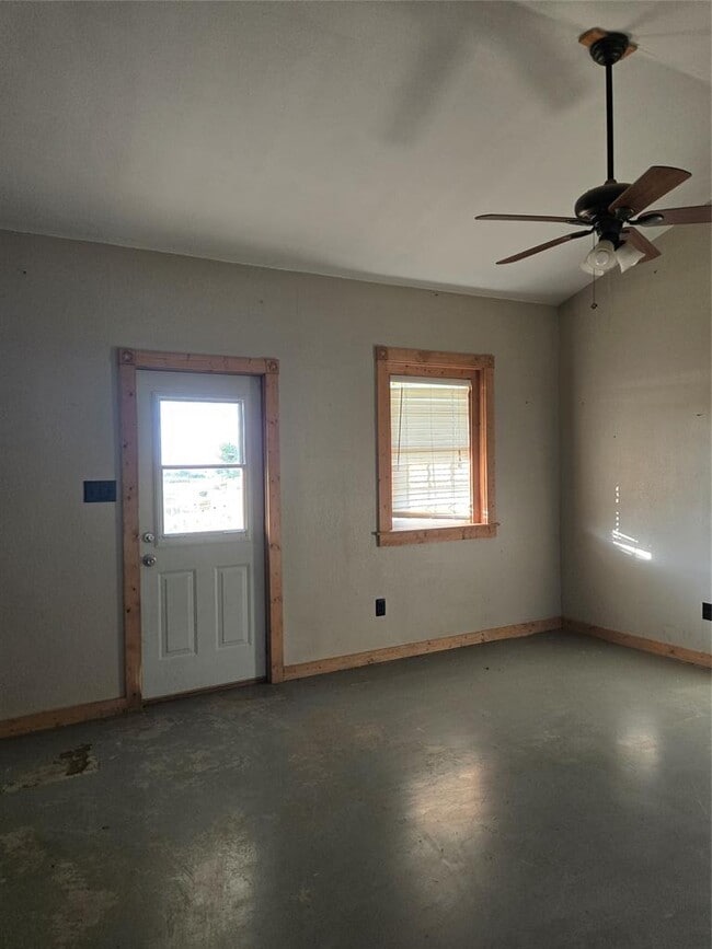 Building Photo - 4901 Co Rd 210