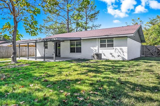 Building Photo - 808 Bullock Dr