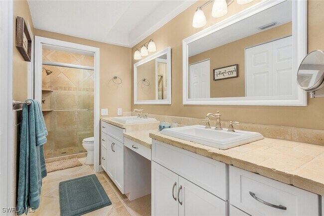 Building Photo - 829 Tanbark Dr