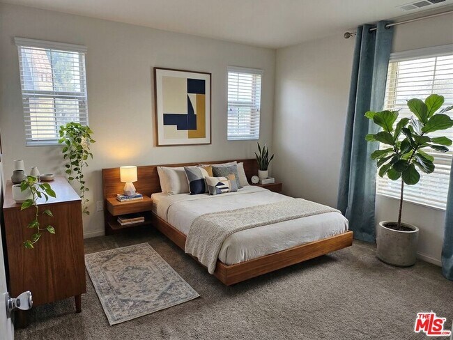 Building Photo - 7256 Cherry Ln