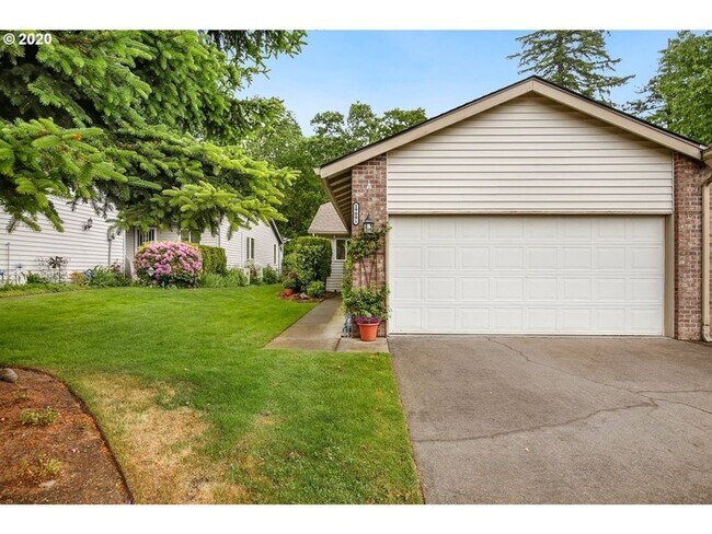 Building Photo - 2 Bed 2 Bath Summerwood Village Condo! Move In Special!