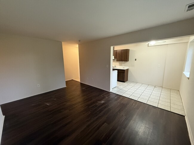 Building Photo - 45240 Keding St