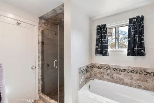 Building Photo - 7710 Valle Vista Dr