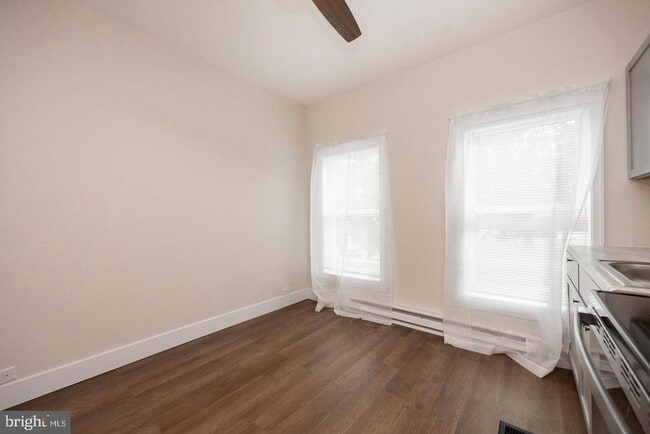 Building Photo - 524 N Franklin St