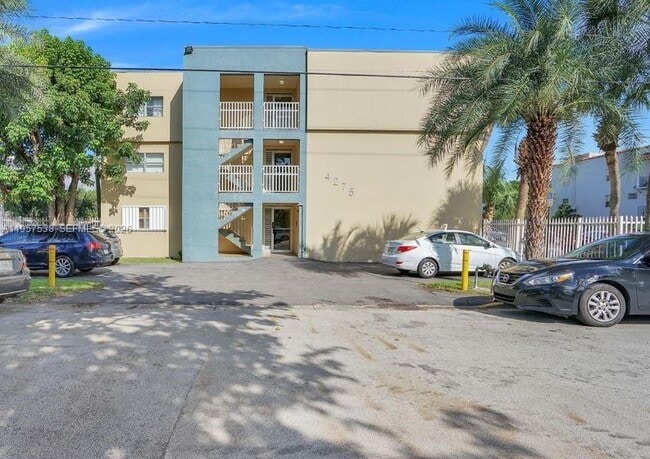 Building Photo - 4275 NW S Tamiami Canal Dr