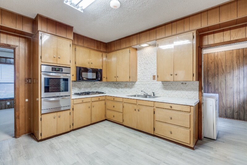 Building Photo - 7291 Ash St