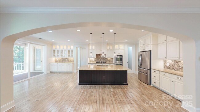 Building Photo - 11052 Preservation Park Dr