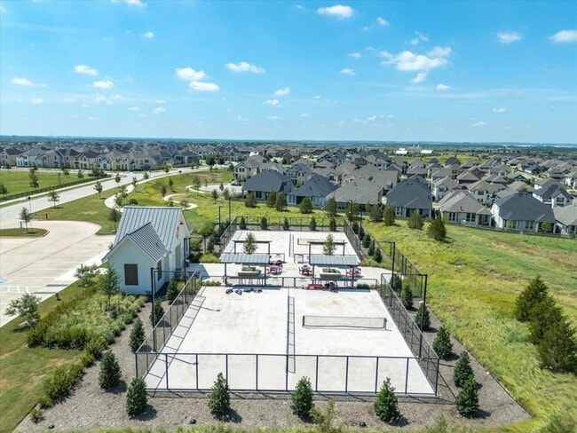 Building Photo - 2240 Lazy Dog Ln