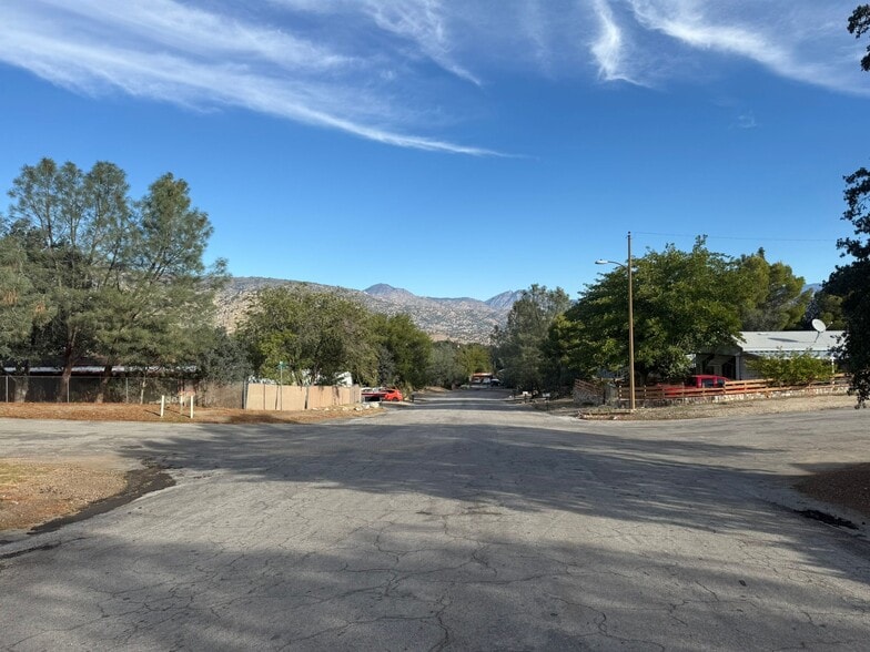 Building Photo - 101 Jones St