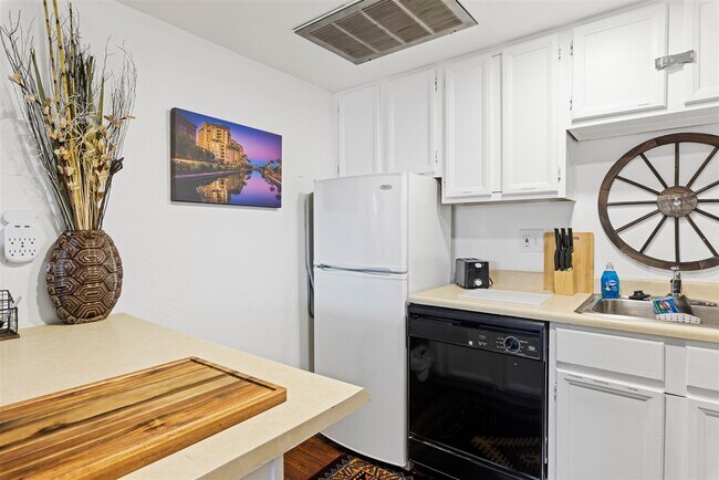 Building Photo - 4165 N Craftsman Ct