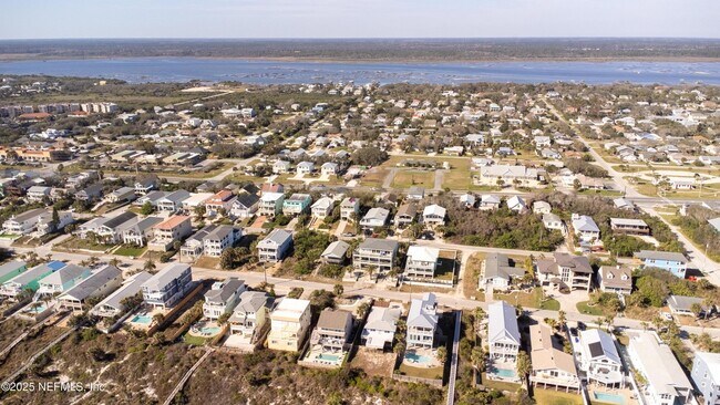 Building Photo - 5455 Pelican Way