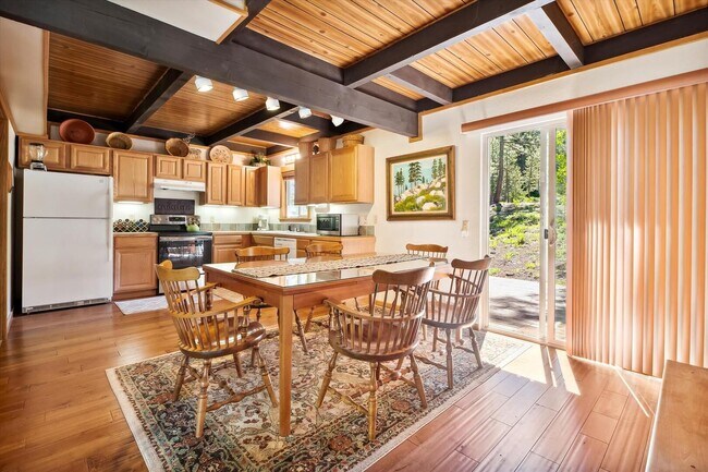 Building Photo - Alpine Meadows 3 Bedroom ski lease on Mineral Springs