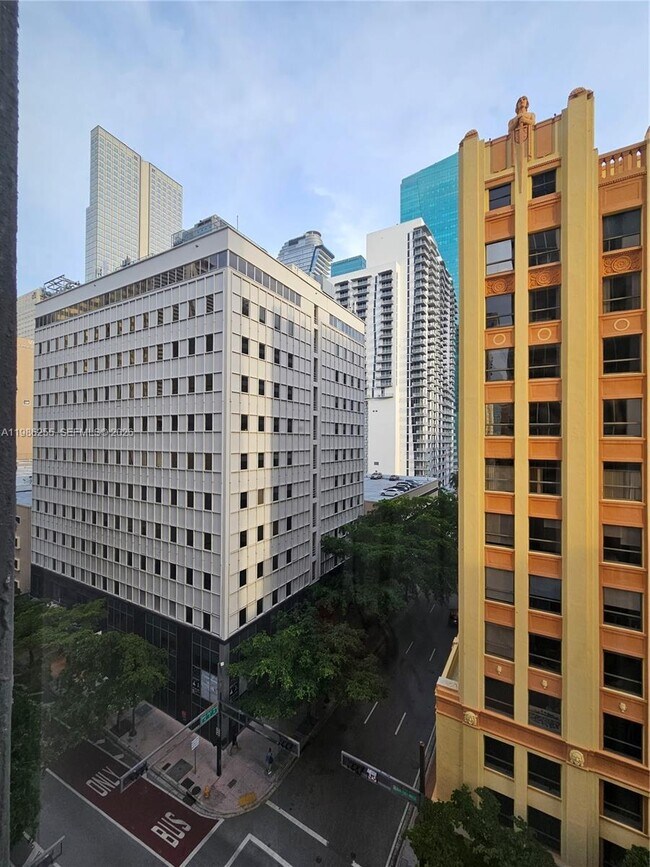 Building Photo - 151 SE 1st St