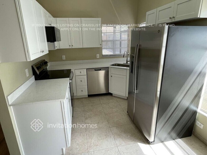 Building Photo - 207 Springview Dr