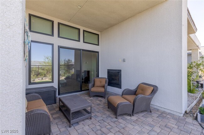 Building Photo - 5192 Rock Daisy Dr