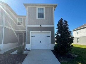 Building Photo - 222 Blueberry Ln