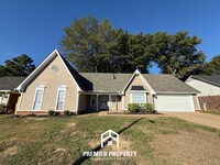 Building Photo - 4627 Chelwood Dr