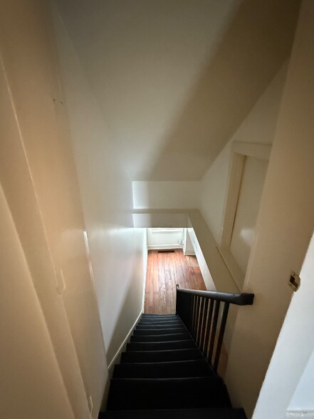 Building Photo - 263 N Limestone