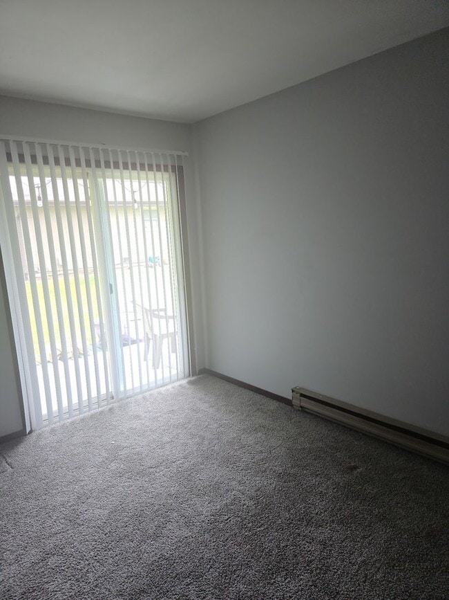 Building Photo - 1016 Bratton Ave