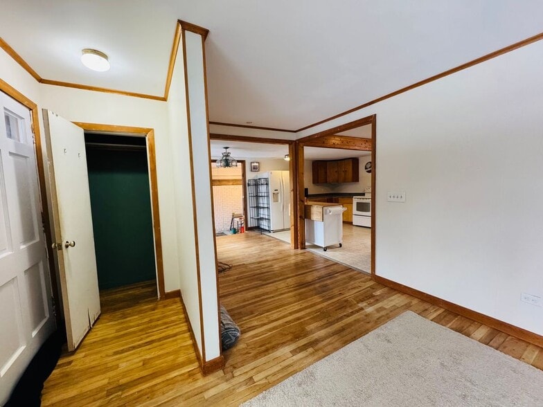 Building Photo - 70 Cedar St