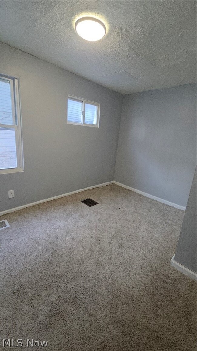 Building Photo - 7209 Park Ave