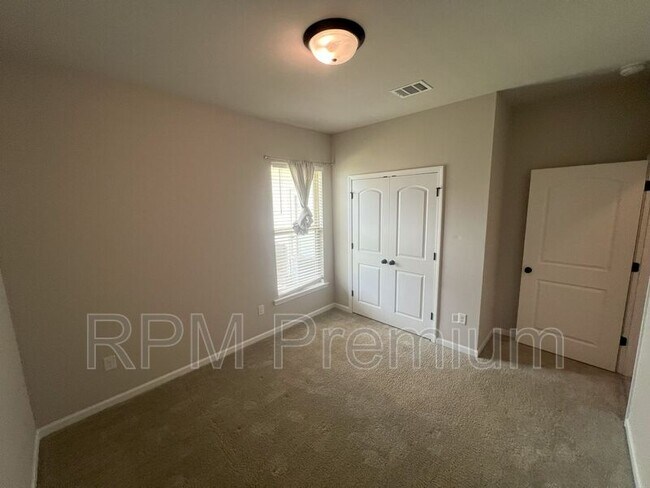 Building Photo - 11146 Coral Delight Ave