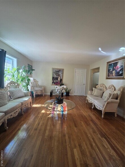 Building Photo - 444 N Terrace Ave