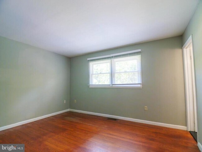 Building Photo - 3608 Halloway N