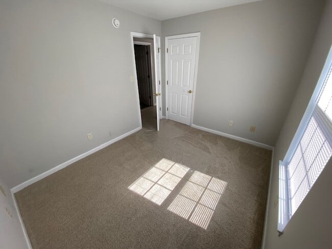 Building Photo - Charming 3-Bedroom Home with Modern Updates – Your New Home!