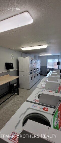 Building Photo - 227 16th St