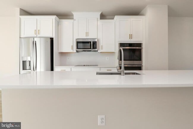 Building Photo - 2176 Glacier Rd