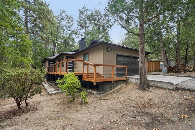 Building Photo - 25340 Marion Ridge Dr