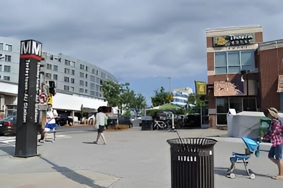 Building Photo - 5102 Warren Plz NW