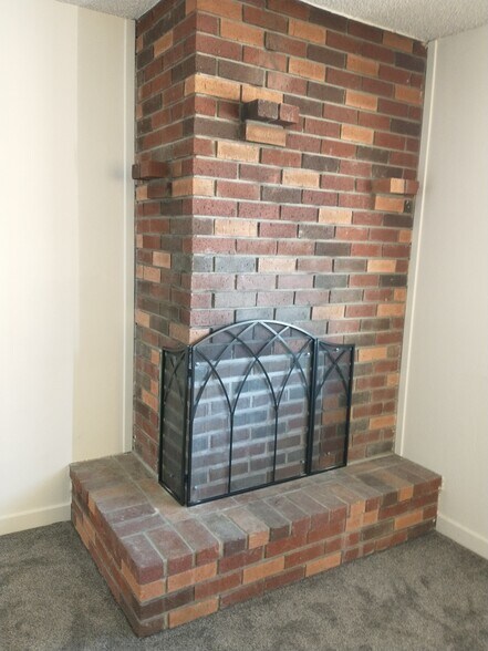 Building Photo - 5289 Balhan Ct