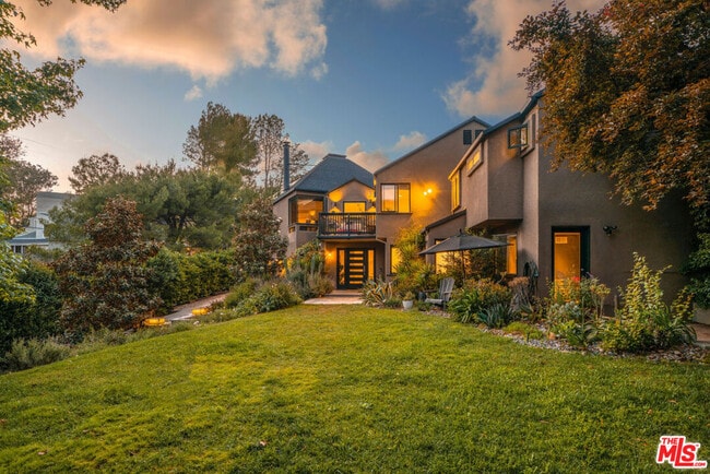 Building Photo - 25761 Vista Verde Dr