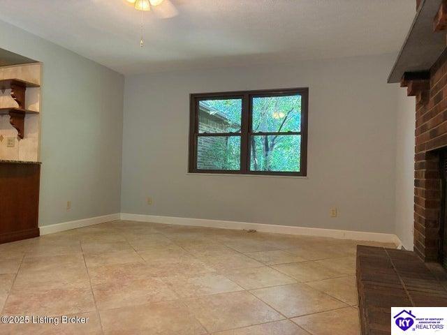 Building Photo - 809 Clifford Dr