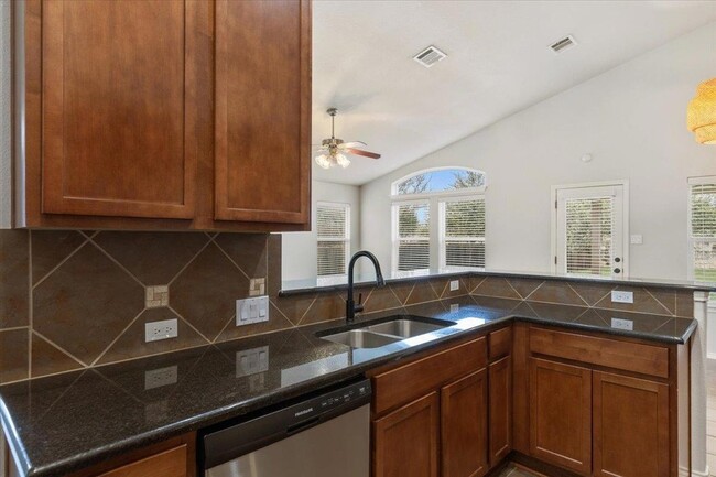 Building Photo - 14301 Rountree Ranch Ln