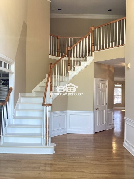 Building Photo - 10515 Sugar Crest Ave